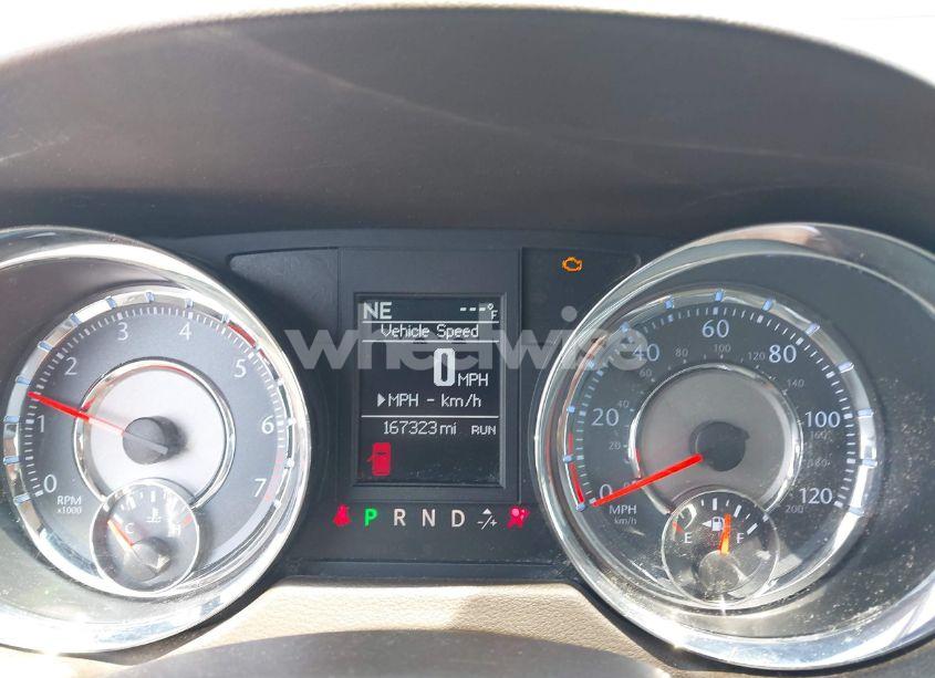 Photo 7 of 2011 Chrysler Town & COUNTRY LIMITED (VIN 2A4RR6DG3BR649351)