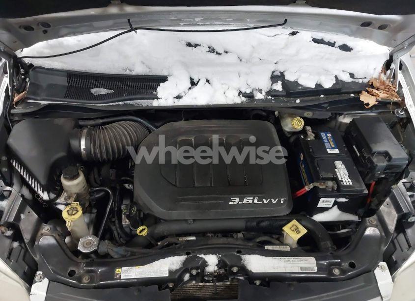 Photo 10 of 2011 Chrysler Town & COUNTRY LIMITED (VIN 2A4RR6DG3BR698226)