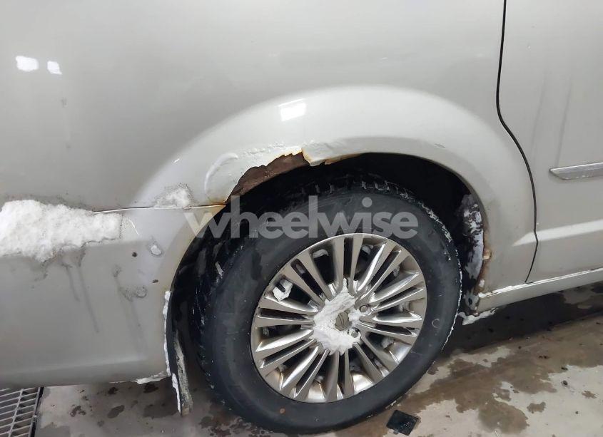 Photo 20 of 2011 Chrysler Town & COUNTRY LIMITED (VIN 2A4RR6DG3BR698226)