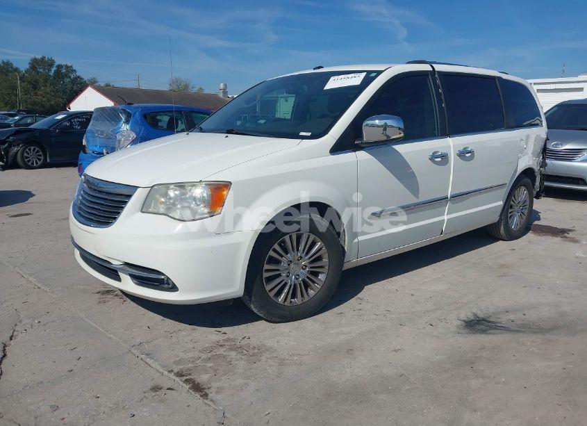Photo 2 of 2011 Chrysler Town & COUNTRY LIMITED (VIN 2A4RR6DG3BR712674)
