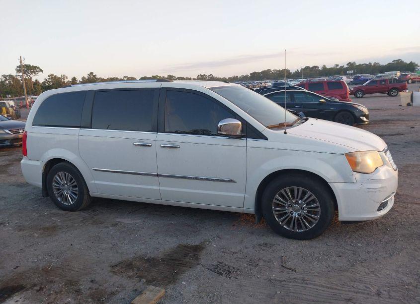 Photo 14 of 2011 Chrysler Town & COUNTRY LIMITED (VIN 2A4RR6DG5BR760581)