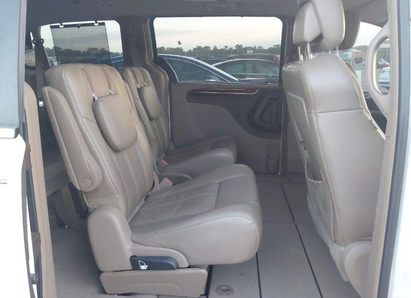 Photo 8 of 2011 Chrysler Town & COUNTRY LIMITED (VIN 2A4RR6DG5BR760581)