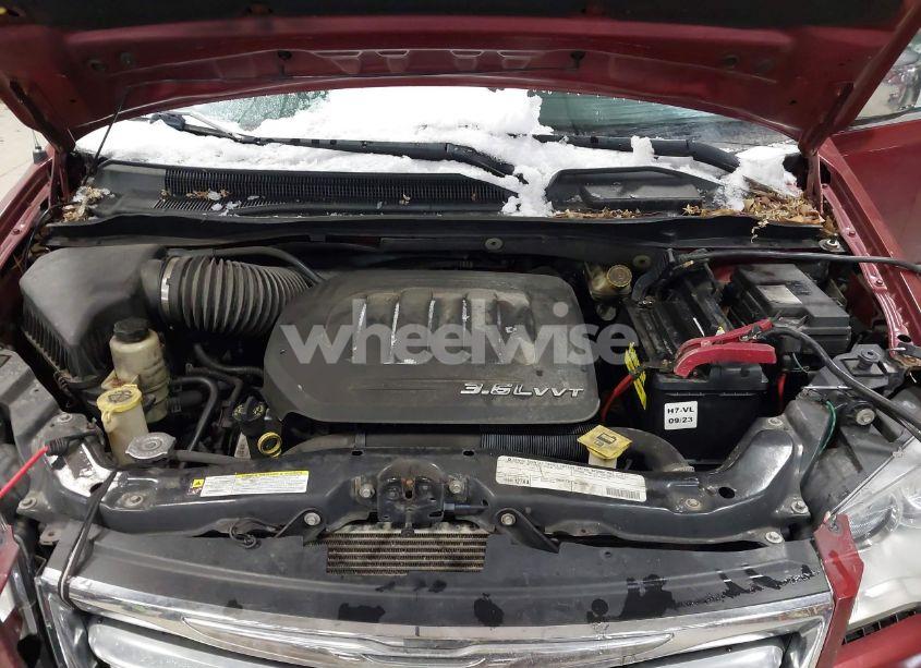 Photo 10 of 2011 Chrysler Town & COUNTRY LIMITED (VIN 2A4RR6DG6BR610723)