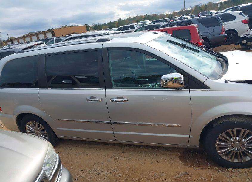 Photo 13 of 2011 Chrysler Town & COUNTRY LIMITED (VIN 2A4RR6DG8BR759523)