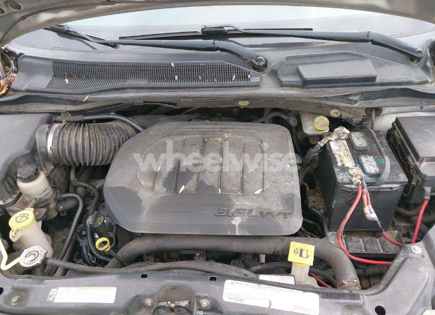 Photo 10 of 2011 Chrysler Town & COUNTRY LIMITED (VIN 2A4RR6DG9BR614281)