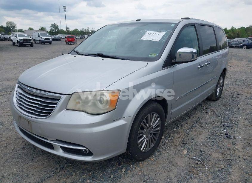 Photo 2 of 2011 Chrysler Town & COUNTRY LIMITED (VIN 2A4RR6DG9BR614281)