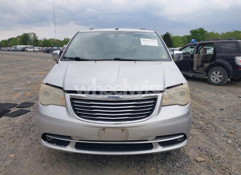 Photo 6 of 2011 Chrysler Town & COUNTRY LIMITED (VIN 2A4RR6DG9BR614281)