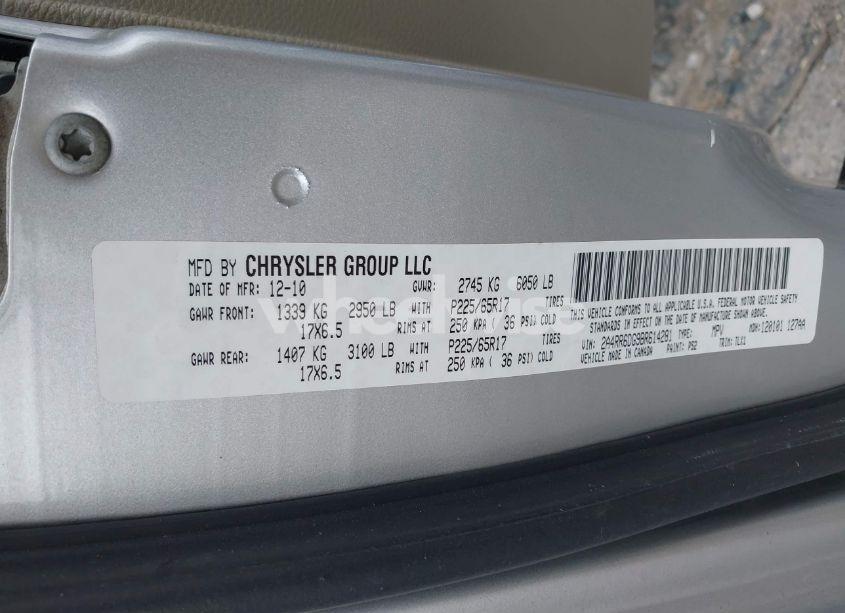 Photo 9 of 2011 Chrysler Town & COUNTRY LIMITED (VIN 2A4RR6DG9BR614281)