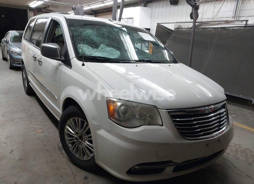 2011 Chrysler Town & COUNTRY LIMITED (VIN 2A4RR6DG9BR656224) main photo