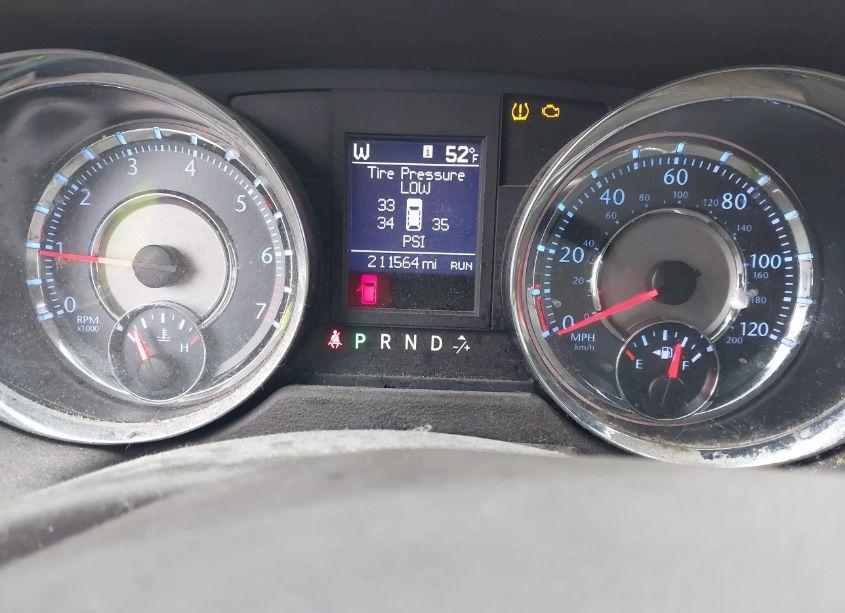 Photo 7 of 2011 Chrysler Town & COUNTRY LIMITED (VIN 2A4RR6DGXBR609218)