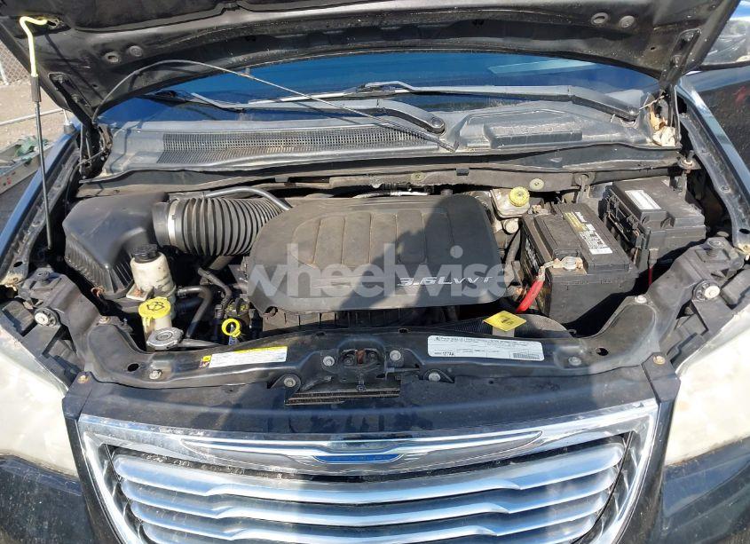 Photo 10 of 2011 Chrysler Town & COUNTRY LIMITED (VIN 2A4RR6DGXBR667362)