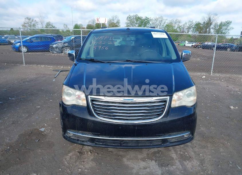 Photo 12 of 2011 Chrysler Town & COUNTRY LIMITED (VIN 2A4RR6DGXBR667362)