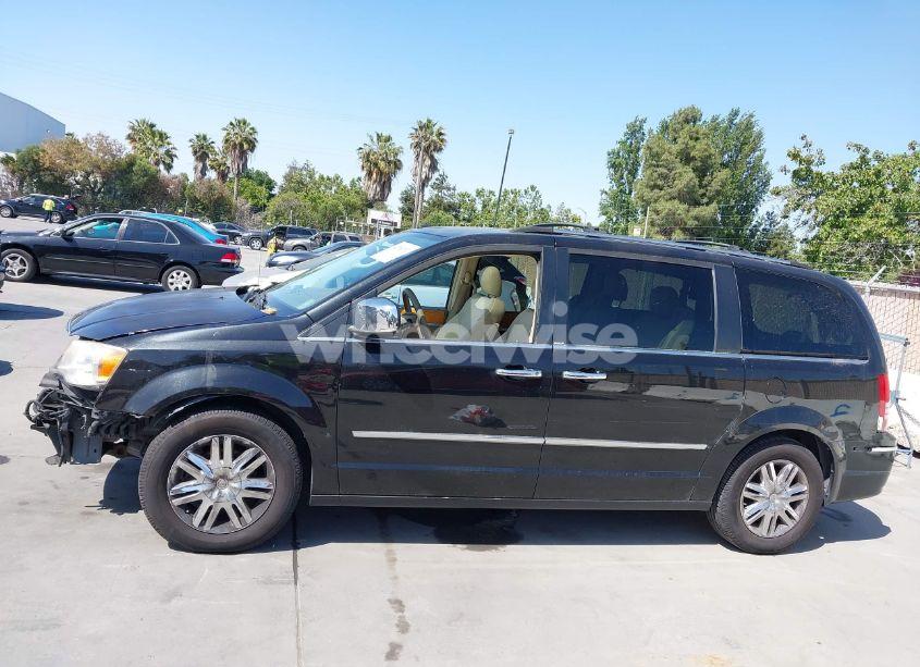 Photo 15 of 2010 Chrysler Town & COUNTRY LIMITED (VIN 2A4RR6DX0AR133589)