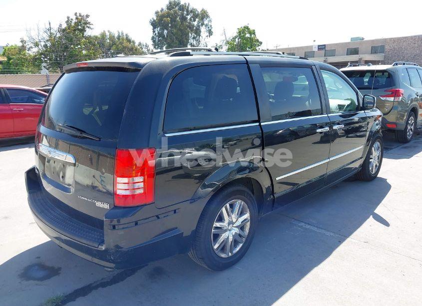 Photo 4 of 2010 Chrysler Town & COUNTRY LIMITED (VIN 2A4RR6DX0AR133589)
