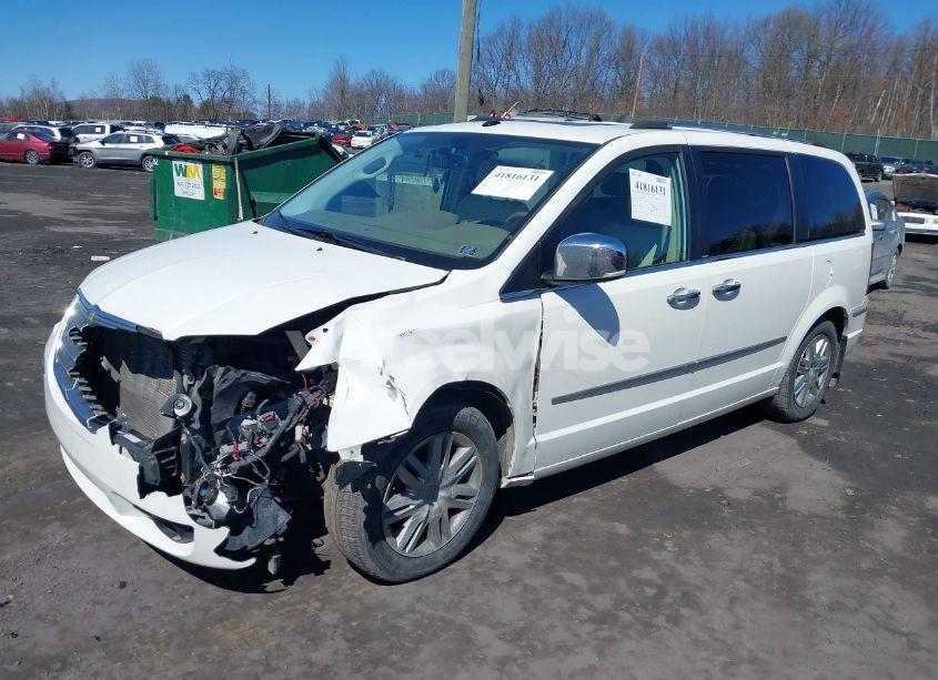 Photo 2 of 2010 Chrysler Town & COUNTRY LIMITED (VIN 2A4RR6DX1AR133424)