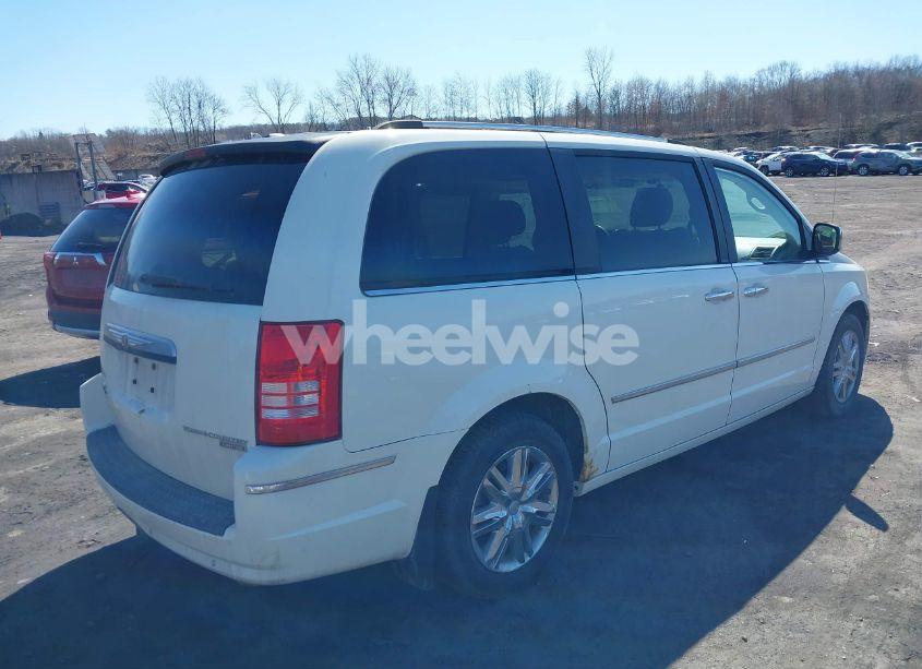 Photo 4 of 2010 Chrysler Town & COUNTRY LIMITED (VIN 2A4RR6DX1AR133424)
