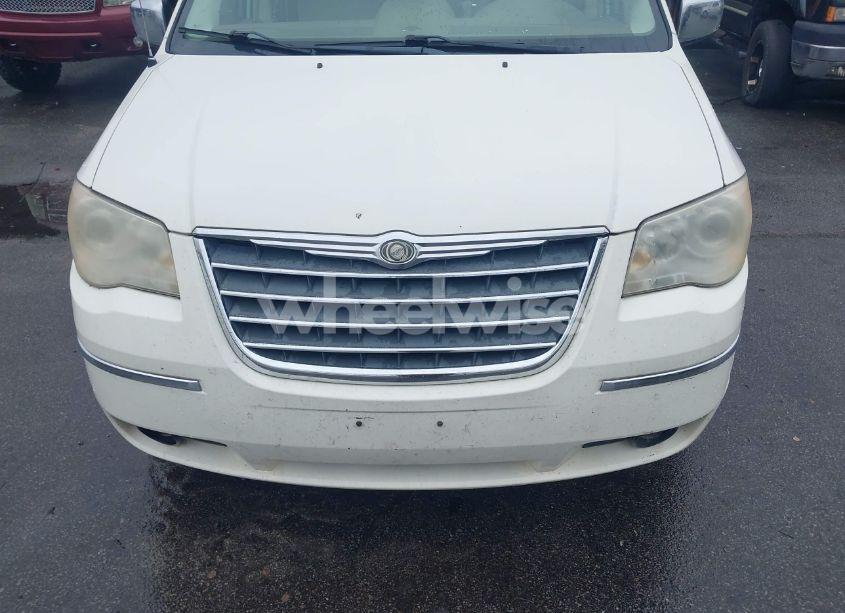 Photo 6 of 2010 Chrysler Town & COUNTRY LIMITED (VIN 2A4RR6DX1AR141930)