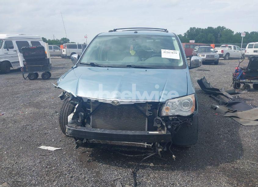 Photo 13 of 2010 Chrysler Town & COUNTRY LIMITED (VIN 2A4RR6DX1AR220482)