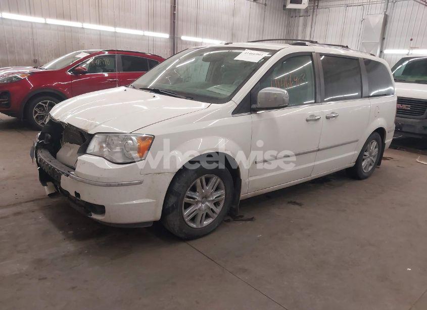 Photo 2 of 2010 Chrysler Town & COUNTRY LIMITED (VIN 2A4RR6DX2AR142987)