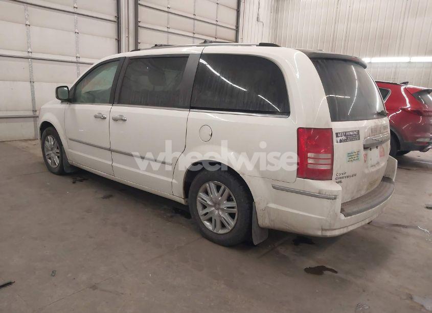 Photo 3 of 2010 Chrysler Town & COUNTRY LIMITED (VIN 2A4RR6DX2AR142987)
