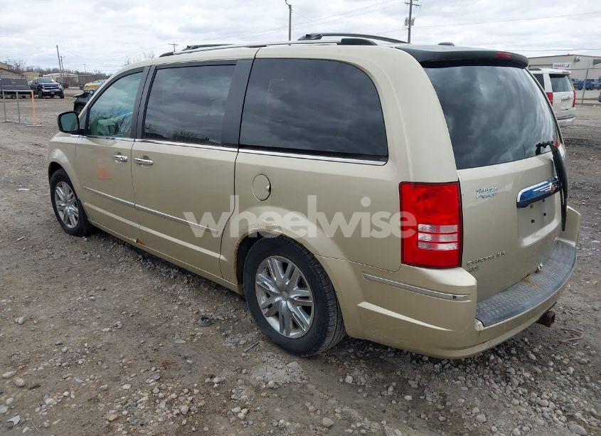 Photo 3 of 2010 Chrysler Town & COUNTRY LIMITED (VIN 2A4RR6DX2AR178730)