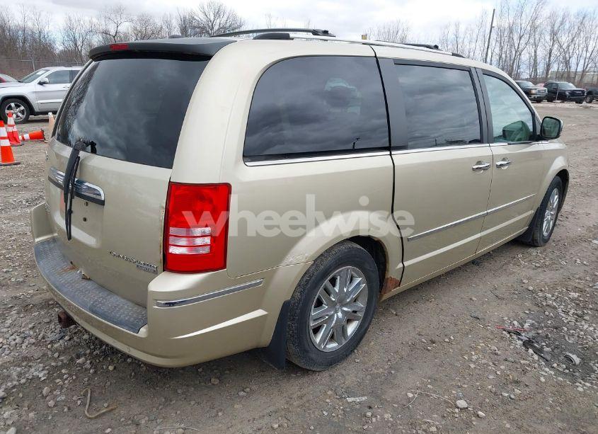 Photo 4 of 2010 Chrysler Town & COUNTRY LIMITED (VIN 2A4RR6DX2AR178730)