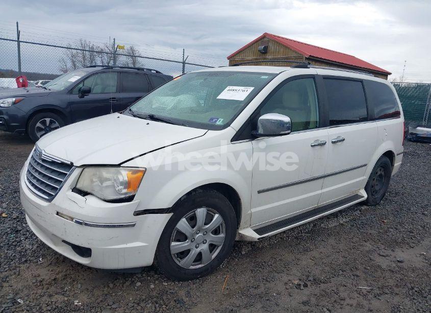 Photo 2 of 2010 Chrysler Town & COUNTRY LIMITED (VIN 2A4RR6DXXAR126455)