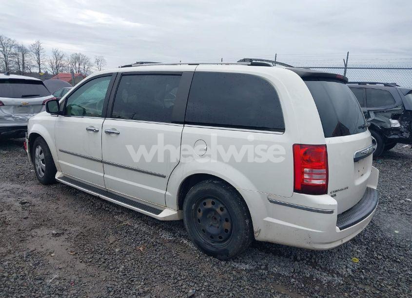 Photo 3 of 2010 Chrysler Town & COUNTRY LIMITED (VIN 2A4RR6DXXAR126455)