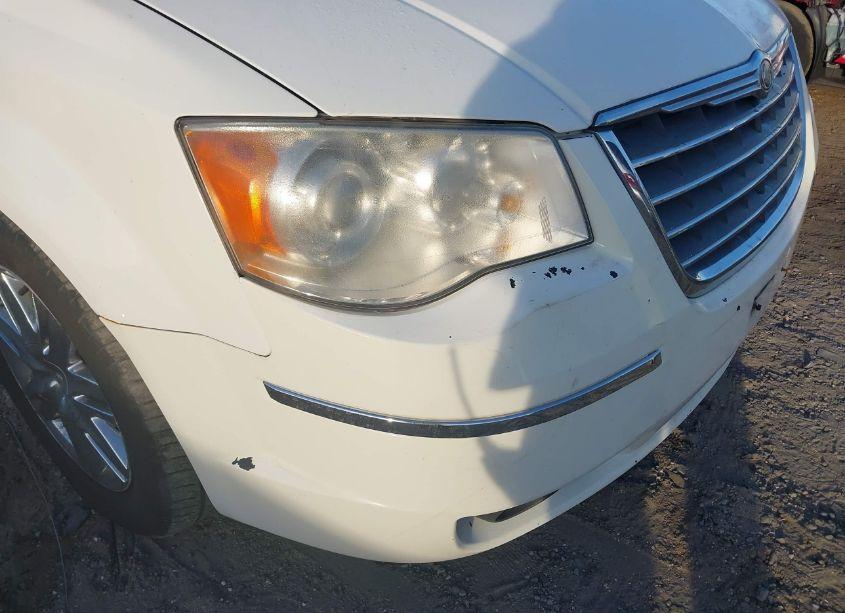 Photo 12 of 2010 Chrysler Town & COUNTRY NEW LIMITED (VIN 2A4RR7DX0AR449614)