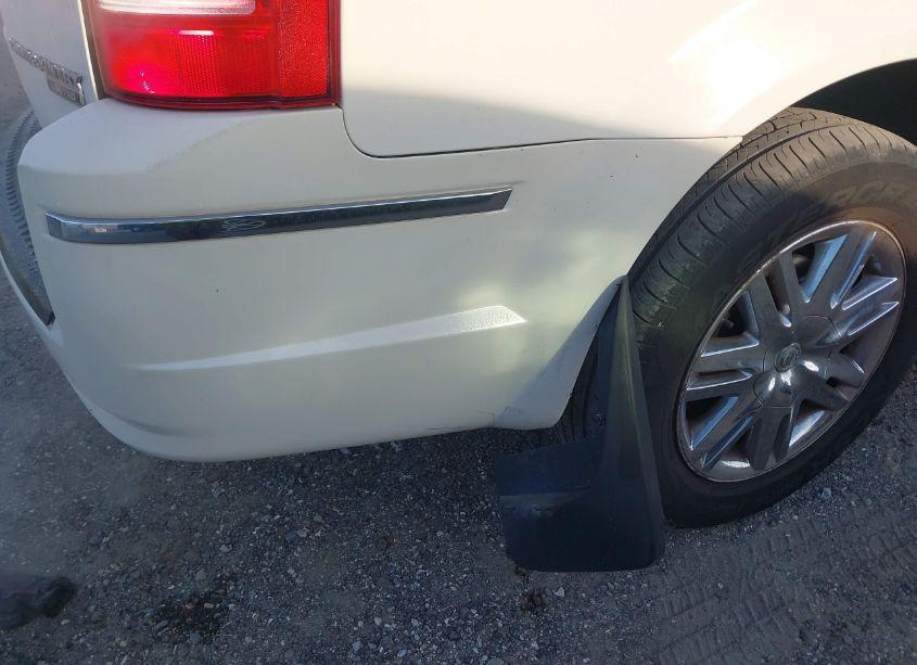 Photo 15 of 2010 Chrysler Town & COUNTRY NEW LIMITED (VIN 2A4RR7DX0AR449614)