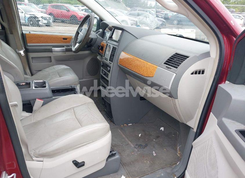 Photo 5 of 2010 Chrysler Town & COUNTRY NEW LIMITED (VIN 2A4RR7DX7AR366259)