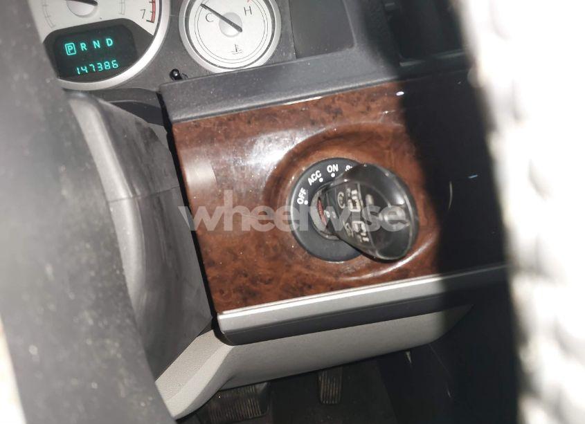 Photo 11 of 2010 Chrysler Town & COUNTRY TOURING PLUS (VIN 2A4RR8D10AR320337)