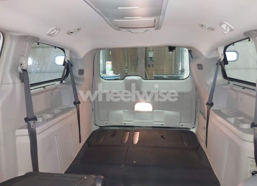 Photo 8 of 2010 Chrysler Town & COUNTRY TOURING PLUS (VIN 2A4RR8D10AR320337)