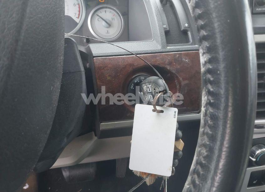 Photo 11 of 2010 Chrysler Town & COUNTRY TOURING PLUS (VIN 2A4RR8D12AR393712)