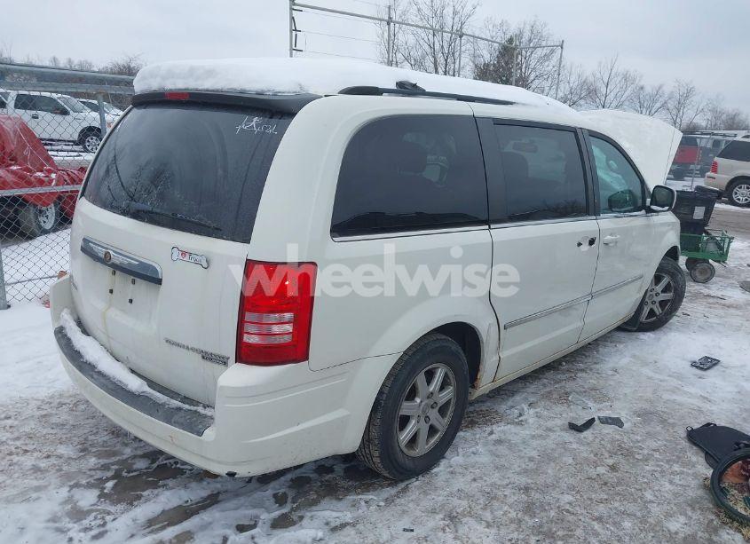 Photo 4 of 2010 Chrysler Town & COUNTRY TOURING PLUS (VIN 2A4RR8D12AR393712)