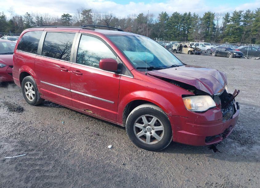 2010 Chrysler Town & COUNTRY TOURING PLUS (VIN 2A4RR8D13AR380886) main photo