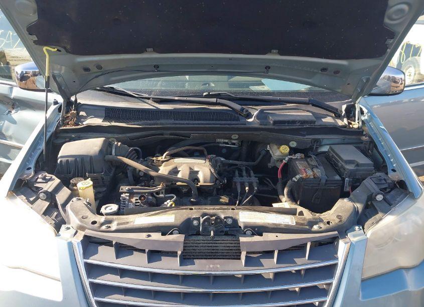 Photo 10 of 2010 Chrysler Town & COUNTRY TOURING PLUS (VIN 2A4RR8D14AR321135)