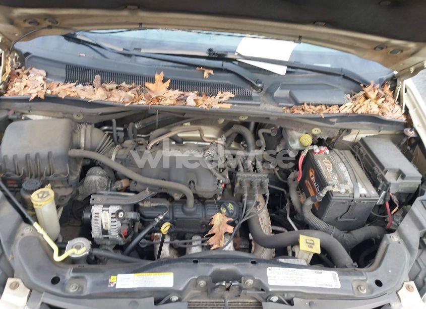 Photo 10 of 2010 Chrysler Town & COUNTRY TOURING PLUS (VIN 2A4RR8D14AR392027)