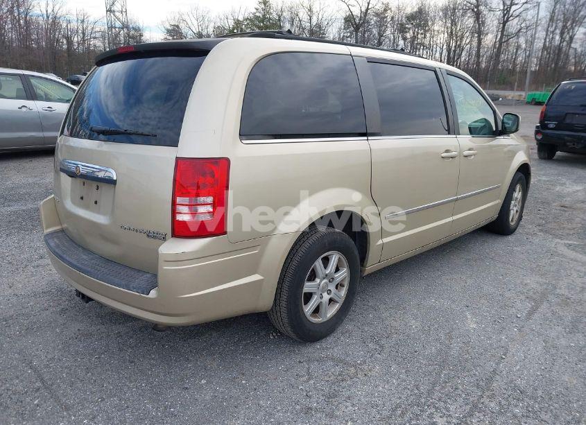 Photo 4 of 2010 Chrysler Town & COUNTRY TOURING PLUS (VIN 2A4RR8D14AR392027)