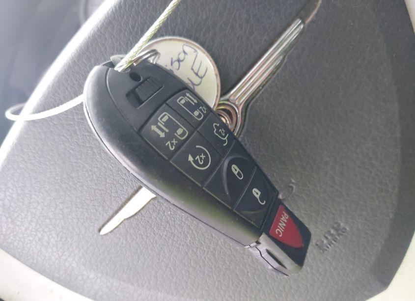 Photo 11 of 2010 Chrysler Town & COUNTRY TOURING PLUS (VIN 2A4RR8D14AR441503)