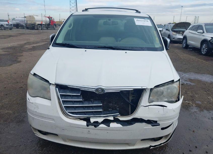 Photo 6 of 2010 Chrysler Town & COUNTRY TOURING PLUS (VIN 2A4RR8D14AR441503)