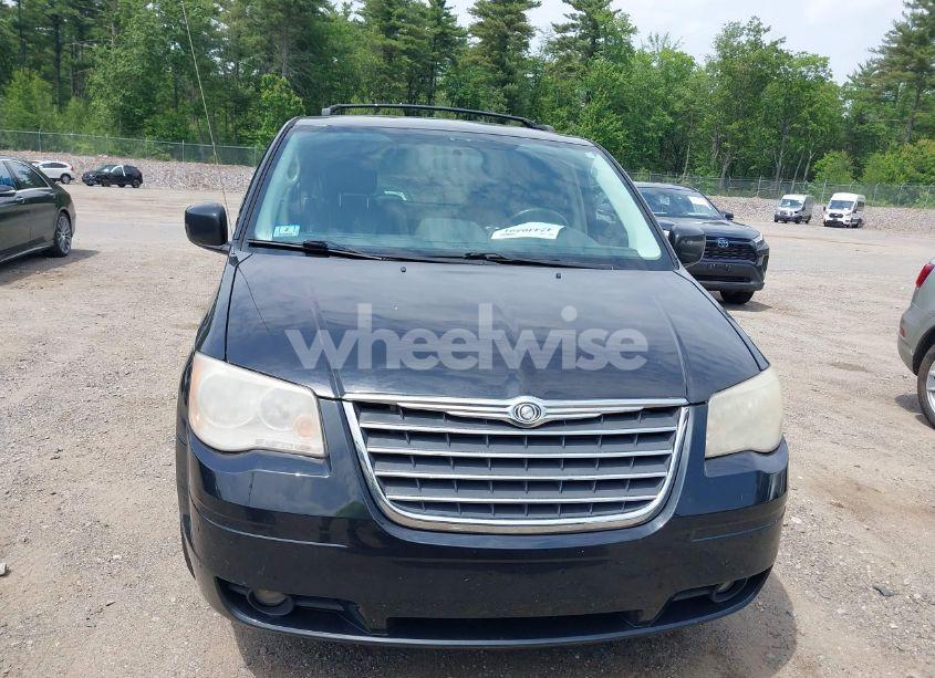 Photo 13 of 2010 Chrysler Town & COUNTRY TOURING PLUS (VIN 2A4RR8D14AR442277)