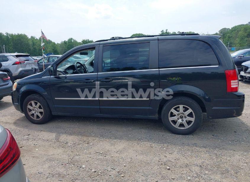 Photo 15 of 2010 Chrysler Town & COUNTRY TOURING PLUS (VIN 2A4RR8D14AR442277)