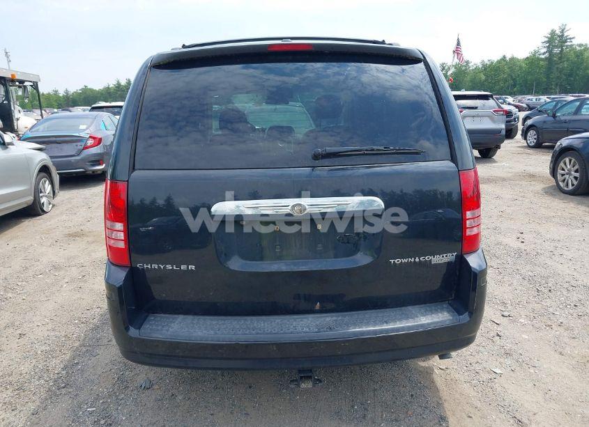 Photo 17 of 2010 Chrysler Town & COUNTRY TOURING PLUS (VIN 2A4RR8D14AR442277)