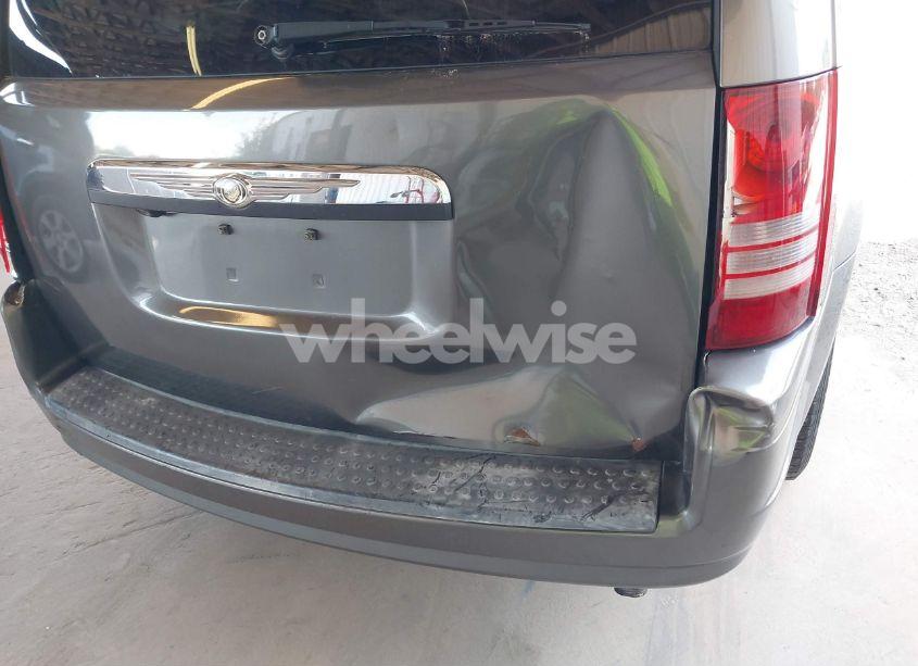 Photo 12 of 2010 Chrysler Town & COUNTRY TOURING PLUS (VIN 2A4RR8D15AR404072)