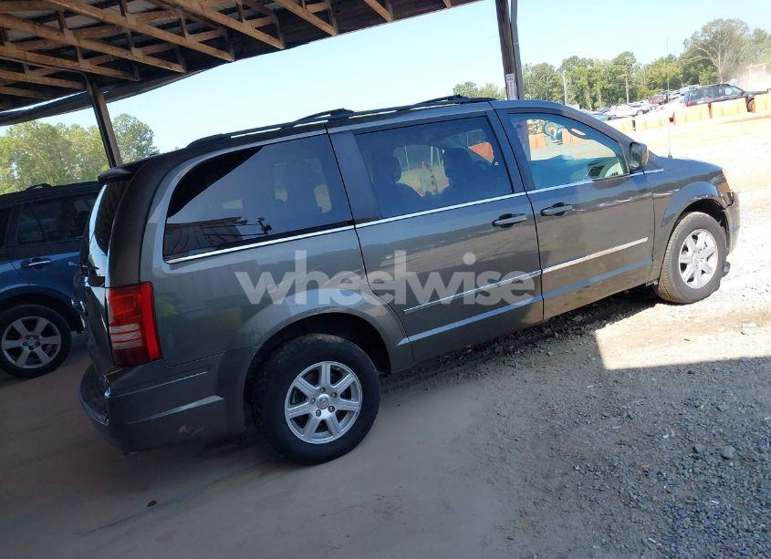 Photo 4 of 2010 Chrysler Town & COUNTRY TOURING PLUS (VIN 2A4RR8D15AR404072)