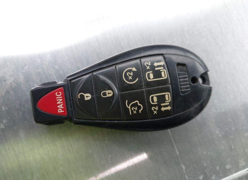 Photo 11 of 2010 Chrysler Town & COUNTRY TOURING PLUS (VIN 2A4RR8D15AR431031)