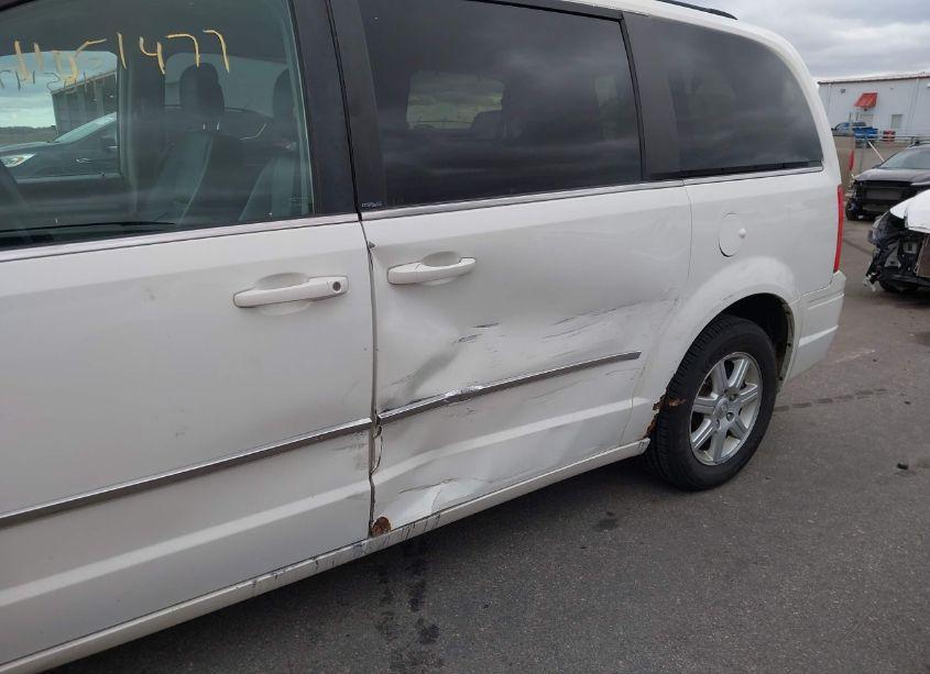 Photo 6 of 2010 Chrysler Town & COUNTRY TOURING PLUS (VIN 2A4RR8D15AR431031)