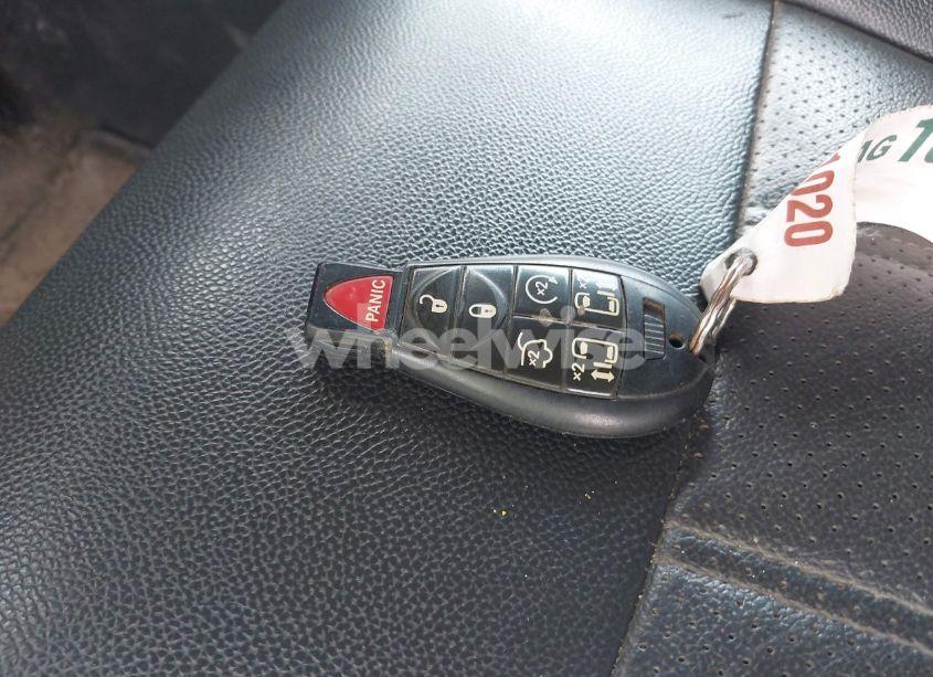 Photo 11 of 2010 Chrysler Town & COUNTRY TOURING PLUS (VIN 2A4RR8D16AR386486)