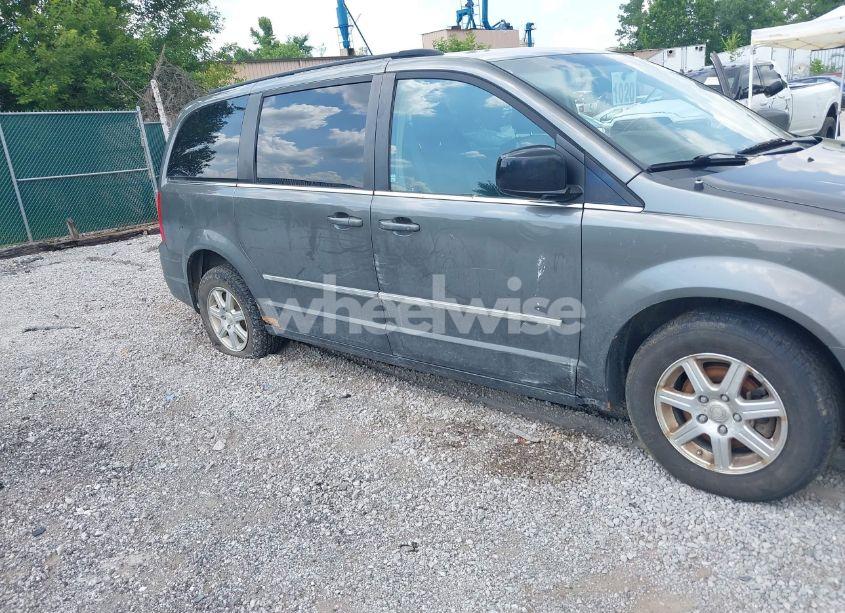 Photo 12 of 2010 Chrysler Town & COUNTRY TOURING PLUS (VIN 2A4RR8D16AR386486)